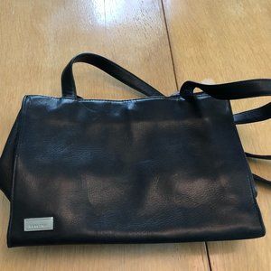 black leather shoulder bag